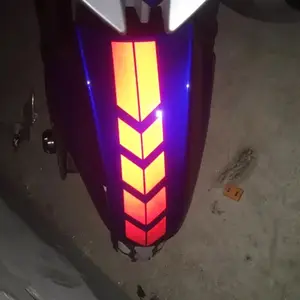 Vinil de design personalizado cortado à prova d'água resistente a UV para transferência de veículos Amine decalques para motocicletas adesivos para janelas 3D decalque para carros