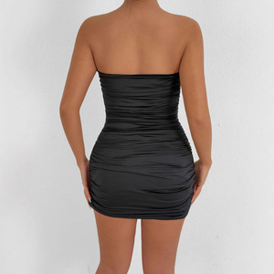 Vestido de Mujer Sexy de Moda Europea y Americana 2025, Nuevo, con Hombros Descubiertos, Sin Tirantes, Fruncido, con Lazo, Casual, Estampado Sólido - Product Image 3