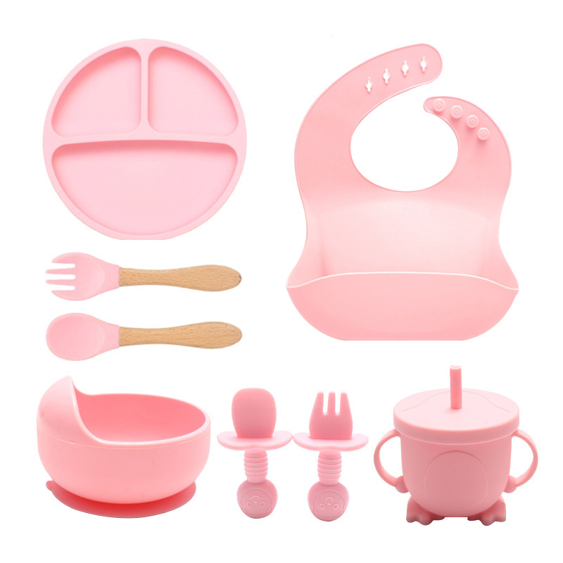 Ensemble rose de huit pièces