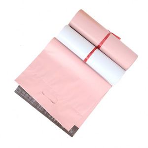 Wholesale <b>Plastic</b> Recycled Mailer <b>Bag</b> Biodegradable Clothes <b>Packaging</b> <b>Bags</b> <b>for</b> Shipping <b>Bag</b> With Handle - Product Image 3