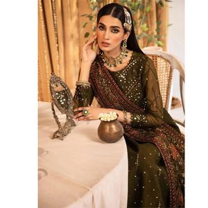 Maxi robe en mousseline de soie brodée et ornée à la main pour femmes - Product Image 4