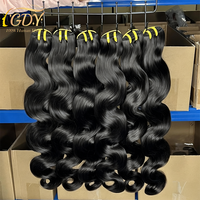 Lots de Cheveux Naturels Indiens Vierge Ondulés, Lots de Cheveux Vietnamiens à Cuticules Alignées, Fournisseur en Gros de Cheveux Humains Non Traités