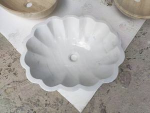 Piedistallo per lavabo a parete in marmo bianco di Carrara rettangolare moderno per alberghi con scolapiatti integrato - Product Image 6