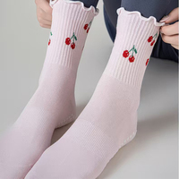 Chaussettes de sport personnalisées de haute qualité, antidérapantes, respirantes, tricotées numériquement, écologiques, antibactériennes, pour Pilates, Yoga, Printemps, ODM