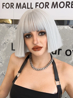 Cheveux synthétiques blanc court Bob perruque avec Bang pour les femmes Bob droite résistant à la chaleur platine perruque Cosplay fête Peluca 12 pouces