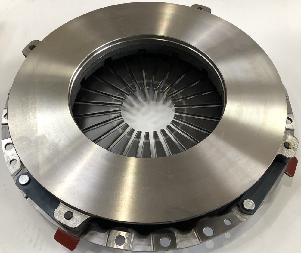 3126110 Guaranteed 60000km Clutch Cover 31210-E0641 for HINO700 Japan