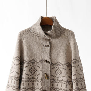 Nuovo Arrivo Cardigan Casual in <span class=keywords><strong>Maglia</strong></span> Fair Isle Ecologico da Donna con Fibbia a Toro, Cappotto Comodo Autunnale, Maglione di Alta Gamma - Product Image 3