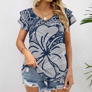 Abbigliamento Personalizzato per Donne, Top in Policotone Polinesiano, Elegante Camicetta con Stampa Floreale di Ibisco, <span class=keywords><strong>T</strong></span>-<span class=keywords><strong>Shirt</strong></span> Casual Samoana per Donne - Product Image 1