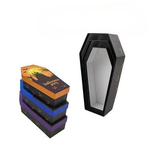 Caja de Regalo de Cartón Gris en Forma de Ataúd Personalizable para Halloween, Accesorios para Fiestas Góticas - Product Image 1