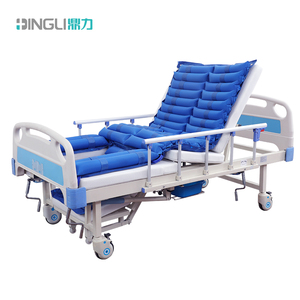 <span class=keywords><strong>Matelas</strong></span> pneumatique anti-décubitus à profil moyen DingLi Factory avec pompe pour <span class=keywords><strong>matelas</strong></span> à tube d'air pour lit de soins hospitaliers avec trou de toilette - Product Image 2