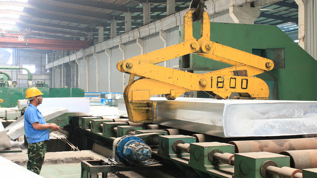 1060 H24 Aluminum Sheet Metal Roll 3003 H14 H22 For Construction