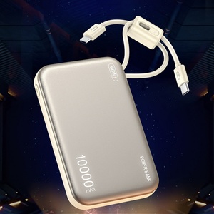 Nouveauté Chargeur portable 20000mah 10000mah avec logo personnalisé, câble intégré, banque de charge universelle 22.5W - Product Image 1