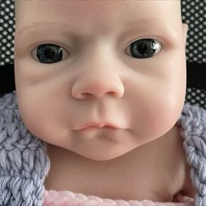 Muñeca Reborn de Silicona OtardDolls de 45 cm, Bebé Realista con Cabello Injertado y Ojos Abiertos para Juego de Roles y Compañía Reconfortante - Product Image 2