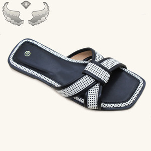 Sandales et pantoufles plates pour femmes de haute qualité, décontractées, d'été, pour l'extérieur, à bout ouvert, durables, respirantes et légères - Product Image 2