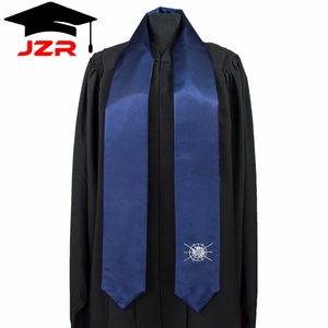 Traje de Graduación de Satén 100% de 60 a 72 Pulgadas con Bandera Nacional Personalizada y Letreros Personalizados para Graduados, Bordado Personalizado - Product Image 5