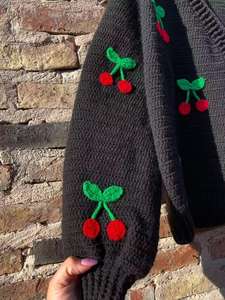 Pull surdimensionné personnalisé HZ, vente en gros, mode, tricoté à la machine, pour femmes, de haute qualité, avec broderie de cerises, cardigan - Product Image 2