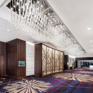 Lussuosi <span class=keywords><strong>lampadari</strong></span> in vetro trasparente chiaro con ciondolo a goccia di cristallo adatto <span class=keywords><strong>per</strong></span> Villa Hotel sale d'<span class=keywords><strong>ingresso</strong></span> ristoranti - Product Image 1