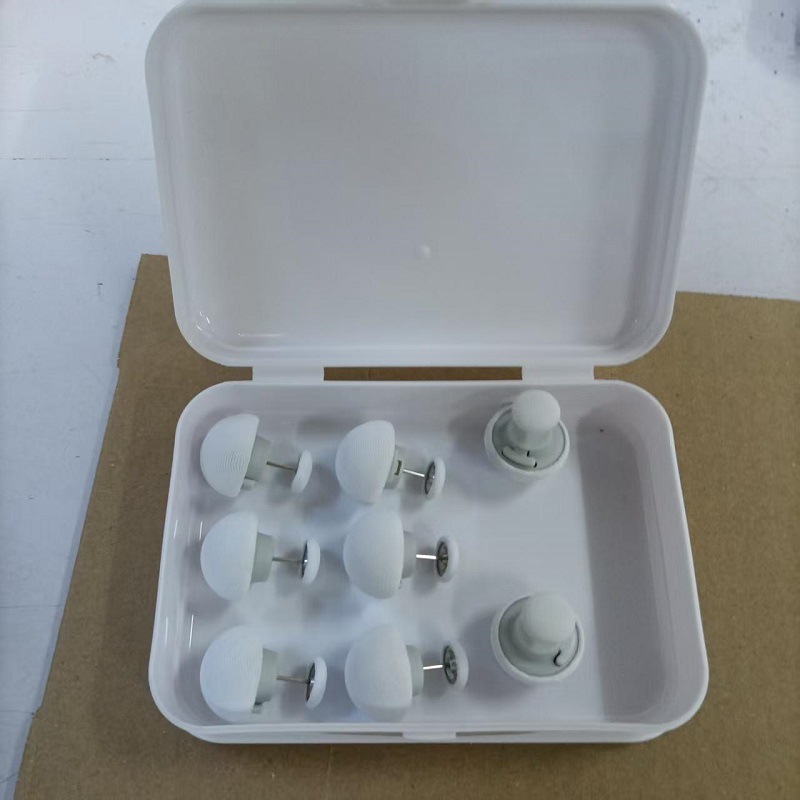 Boîte de rangement blanche, lot de 8, avec épingles à tissu et aiguilles en acier.