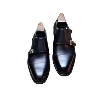 รองเท้าผู้ชายทรงสี่เหลี่ยมแบบผูกเชือก สไตล์ลำลองสำหรับสุภาพบุรุษ ทำมือ น้ำหนักเบา ระบายอากาศได้ดี กันลื่น รุ่นวาเลนติน่า - Product Image 1