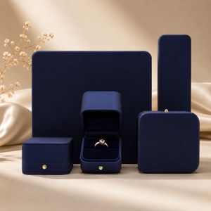 <span class=keywords><strong>Boîte</strong></span> <span class=keywords><strong>à</strong></span> bijoux de luxe en cuir PU bleu marine, avec logo personnalisé, doublure en velours, pour <span class=keywords><strong>alliance</strong></span>, collier, pendentif - Product Image 1