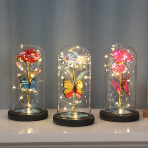 OEM ODM Mini fleur de rose dans un dôme en verre avec base Oui - Product Image 2