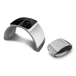 Dispositivo de Belleza Portátil con Espectrómetro de Acero Inoxidable, Tecnología de Microcorriente, Analiza las Condiciones de la Piel, Mejora los Tratamientos - Product Image 1