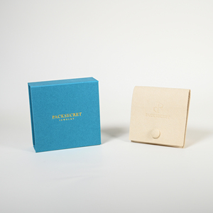 Caja de Regalo Magnética para Joyería con Logotipo Personalizado, Caja de Almacenamiento Cuadrada Azul con Tapa Abatible, Empaque de Joyería de Lujo con Estampado Dorado - Product Image 1