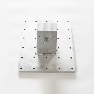 Pièces usinées en aluminium, composants métalliques sur mesure, polis et traités thermiquement pour applications industrielles - Product Image 4