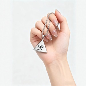 Collier unisexe en acier inoxydable avec pendentif triangle œil d'Horus, bijou rétro classique et tendance - Product Image 4