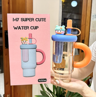 Bouteille d'eau de voyage transparente réutilisable grande capacité 900 ml avec poignée, couvercle et paille pour jus et boissons