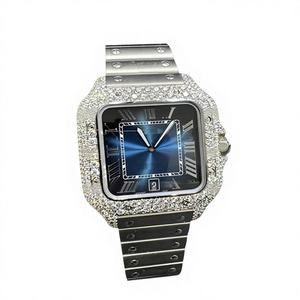 Montre Hip Hop de Luxe Personnalisée avec Cadran Carré en Verre et Diamants Moissanite en Acier Inoxydable - Product Image 1