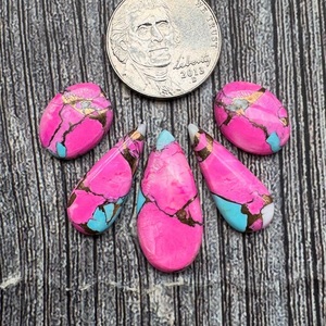 Juego de cabujón de Dalia de caramelo de algodón de alta calidad, piedras preciosas sueltas hechas con concha de ostra espinosa y bronce para diseñadores de joyas - Product Image 1