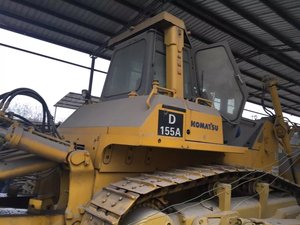 Bulldozer usado KOMATSU D155A Bulldozer Machine Buen estado Precio barato Crawler - Product Image 4