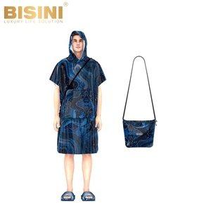 Serviette de plage portable BISINI personnalisée pour toute la famille, motif ciel étoilé bleu, <span class=keywords><strong>poncho</strong></span> à capuche pour adulte avec poche avant - Product Image 3