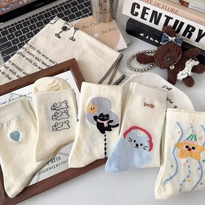 Calcetines Lindos de Media Pantorrilla para Mujer, Calcetines de Anime y Dibujos Animados, Calcetines Deportivos Finos que Absorben el Sudor, Calcetines de Moda para Primavera y Verano para Jóvenes - Product Image 1