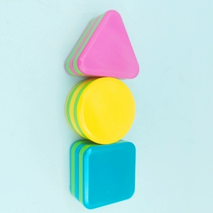 Lot de 3 instruments de percussion Orff en plastique pour enfants : triangle, cercle, carré – Jouet de reconnaissance des couleurs et des formes - Product Image 3