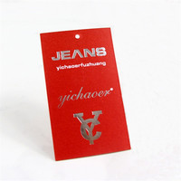Étiquette volante en papier de luxe 400gsm pour vêtements Design de logo personnalisé Étiquette pivotante pour perruques Jeans Vêtements