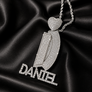 Pendentif élégant en argent plaqué or avec moissanite sertie griffe, style hip-hop, bijou de mode glacé, breloque de déclaration haut de gamme, style designer - Product Image 4
