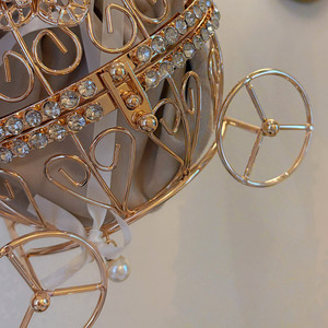 <span class=keywords><strong>Sac</strong></span> de soirée en métal doré, style princesse, avec poignée anneau en filigrane, motif citrouille de <span class=keywords><strong>Cendrillon</strong></span>, orné de strass et de diamants ajourés - Product Image 4