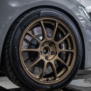 รังสี <span class=keywords><strong>ZE40</strong></span><span class=keywords><strong>ล้อ</strong></span>อัลลอยด์ปลอมแปลงขนาด15-16นิ้ว6X139.7 5X114.3สำหรับ Toyota 4Runner JEEP Wrangler X5 BMW Mercedes A4 A6 F30 G20 C คลาส - Product Image 1