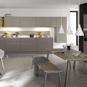 Gabinetes <span class=keywords><strong>de</strong></span> Cocina <span class=keywords><strong>de</strong></span> Lujo en Laca Blanca Mate, <span class=keywords><strong>Puertas</strong></span> sin Tiradores con Sistema Push-to-Open, Diseño Moderno y Minimalista Personalizado para Proyectos <span class=keywords><strong>de</strong></span> Villas - Product Image 5