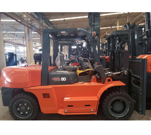 מלגזה דיזל תעשייתית CPCD80 בעלת כושר נשיאה של 8000 ק\\\"ג להובלה במתחם פלדה - Product Image 2