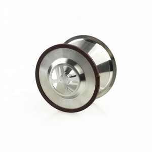 Verser sur le goutteur de café <span class=keywords><strong>filtre</strong></span> à café en acier inoxydable sans papier <span class=keywords><strong>filtre</strong></span> à cône en métal <span class=keywords><strong>cafetière</strong></span> à tasse unique avec support antidérapant - Product Image 2