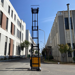 Easy Simple to Handle Reach Stacker Stand on Electric <b>Pallet</b> Stacker 1070mm Fork Length Electric Side Shifter for Sale - Product Image 2