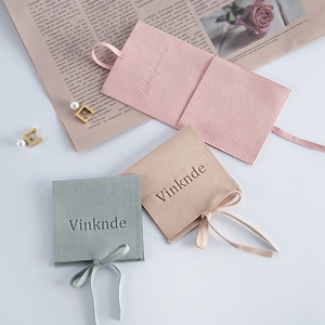 Sacs cadeaux de mariage en velours satiné de luxe avec rabat, pochettes en microfibre style boutique pour cosmétiques, bijoux, shopping et emballages de fêtes - Product Image 4