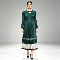 Robe plissée Miyake pour femme grande taille, longueur cheville, à volants, à rayures géométriques, avec ceinture à fleurs 3D, style peplum et manches lanternes