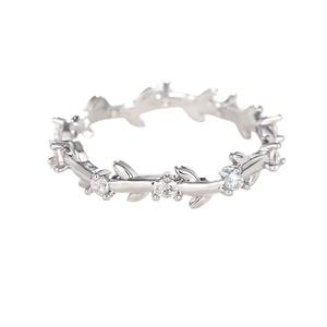 Anello Eternity con Motivo Floreale T0196 in Argento 925 con Cristalli Taglio Brillante Rotondo e Strass, Anello da Sposa per Donna - Product Image 5