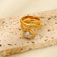 Niche lumière luxe incrusté blanc Zircon anneau multicouche serpent anneau 18K plaqué or en acier inoxydable anneau d'empilage pour les femmes