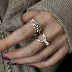 Anillo de plata de ley S925 con diseño geométrico hueco para mujer, uso diario - Product Image 1