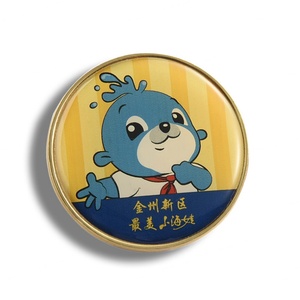 Badge personnalisé en alliage de zinc, impression offset ronde en époxy CMYK, badges à clipser - Product Image 1